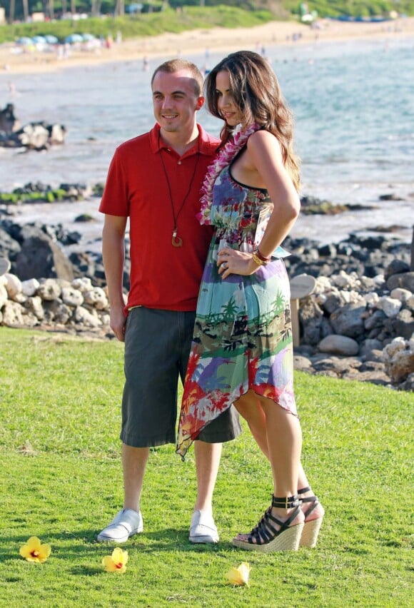 Frankie Muniz et sa fiancée Elycia Turnbow en vacances à Hawaï, le 24 janvier 2013.