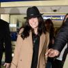 Jenifer débarque à l'aéroport de Nice, le 25 janvier 2013, pour la cérémonie des NRJ Music Awards, diffusée sur TF1, samedi 26 janvier 2013.