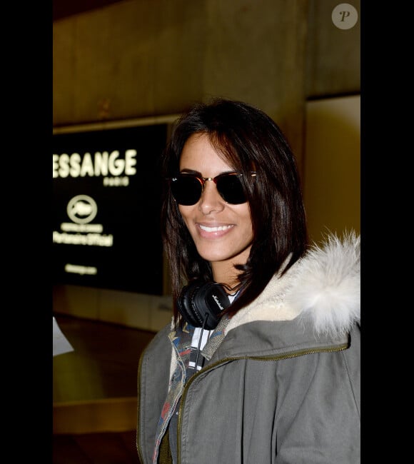 Shy'm débarque à l'aéroport de Nice, le 25 janvier 2013, pour la cérémonie des NRJ Music Awards, diffusée sur TF1, samedi 26 janvier 2013.