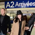 Jenifer arrive à l'aéroport de Nice, avant de filer vers Cannes pour les NRJ Music Awards, le 25 janvier 2013.