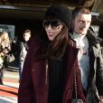 Nolwenn Leroy arrive à l'aéroport de Nice, avant de filer vers Cannes pour les NRJ Music Awards, le 25 janvier 2013.
