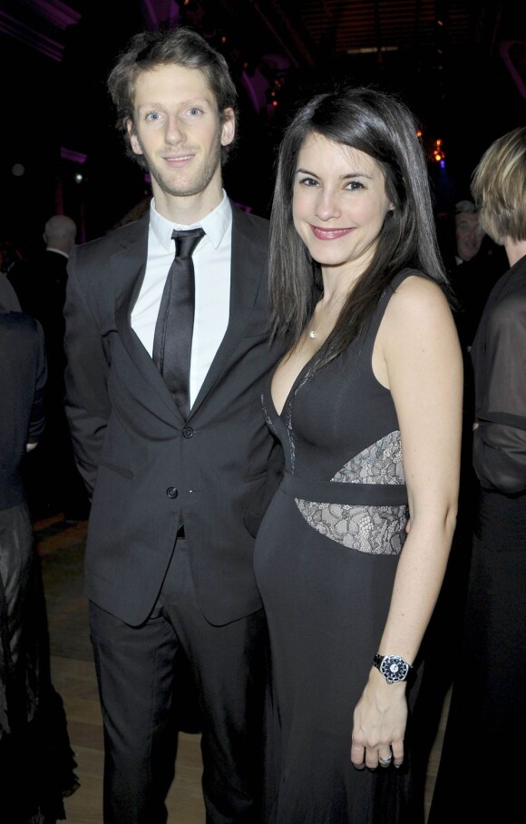Marion Jollès-Grosjean, enceinte, et son mari Romain Grosjean lors du dîner de Gala du 92e Grand Prix d'Amérique au Grand Palais à Paris le 26 Janvier 2013.