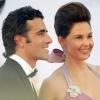 Dario Franchitti et Ashley Judd heureux et encore en couple lors des Emmy Awards, le 23 septembre 2012 à Los Angeles.