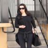 Kim Kardashian, tout de noir vêtue, quitte sa salle de sport dans le quartier de Studio City. Los Angeles, le 29 janvier 2013.