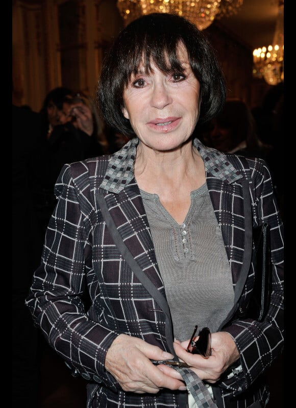 Danièle Evenou lors d'une cérémonie de remise de décoration dans les Salons du ministère de la Culture à Paris le 21 novembre 2012.