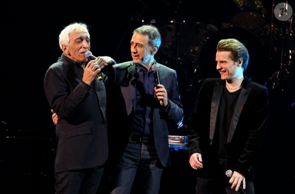 Gérard Darmon, Alain Chamfort et Bénabar - concert exceptionnel du chanteur au Grand Rex autour de son album de duos "Elles et Lui" à Paris le 30 janvier 2013. 