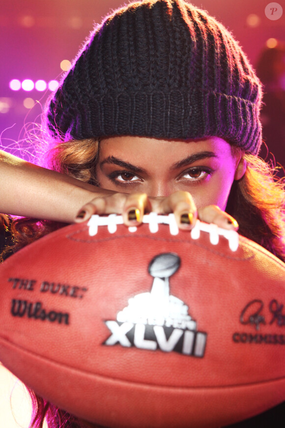 Beyoncé, prête pour le Super Bowl XLVII au Mercedes-Benz Superdome de la Nouvelle-Orléans, le 3 février 2013.