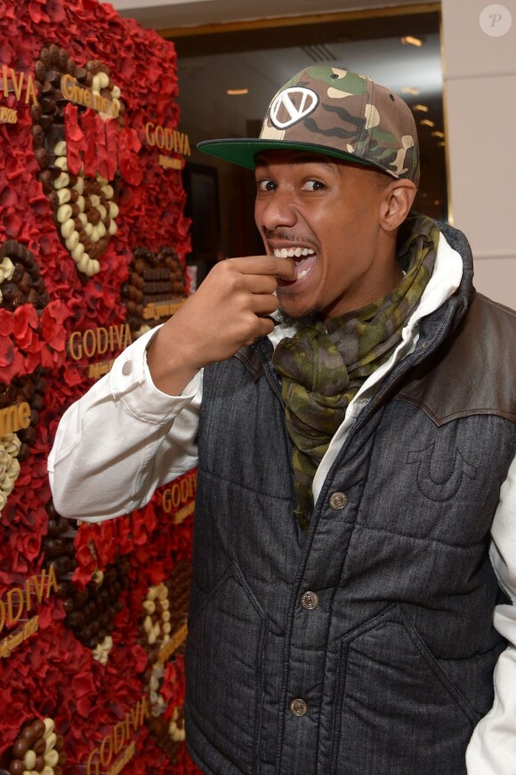 Nick Cannon au lancement du concours Share Love pour la Saint Valentin, chez Godiva, au Rockefeller Center à New York City, le 31 janvier 2013.
