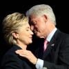 La démocrate Hillary Clinton au côté de son mari Bill Clinton à New York City, le 9 avril 2008.