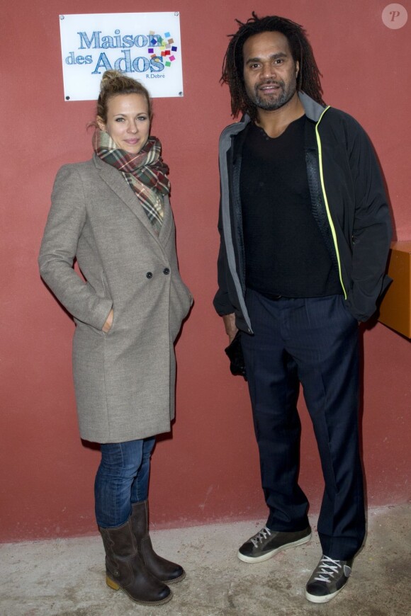 Lorie et Christian Karembeu lors de l'inauguration d'une Maison des Ados financés grâce à l'opération Pièces jaunes à l'hôpital Robert-Debré à Paris le 4 février 2013