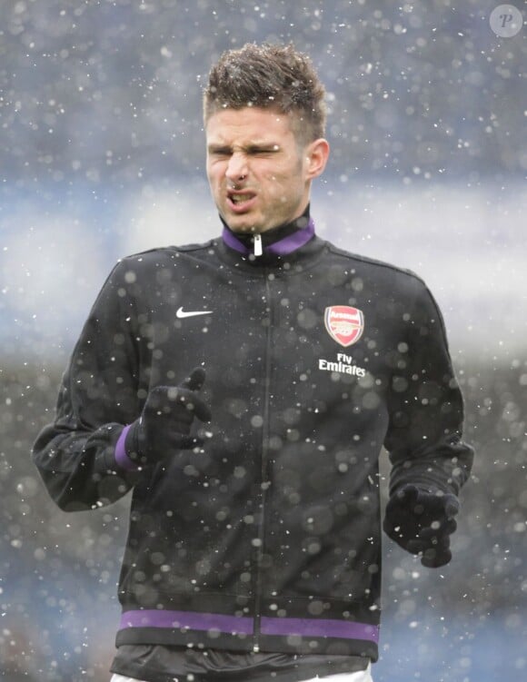Olivier Giroud sous la neige lors du match entre Chelsea et Arsenal à Londres le 20 janvier 2013