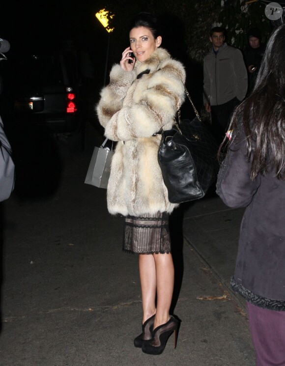 Liberty Ross portait déjà ce manteau de fourrure lors de la soirée Alberta Ferretti au Chateau Marmont à Los Angeles Le 11 janvier 2013.