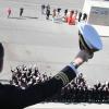 Le prince Felipe d'Espagne, dans son uniforme de capitaine de frégate, présidait le 6 février 2013 la cérémonie d'adieu au porte-avions Prince des Asturies, au large de la base navale de Rota (Cadix).