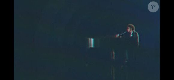 Bruno Mars dans le clip de When I Was Your Man, titre présent sur l'album Unorthodox Jukebox, sorti le 6 décembre 2013.