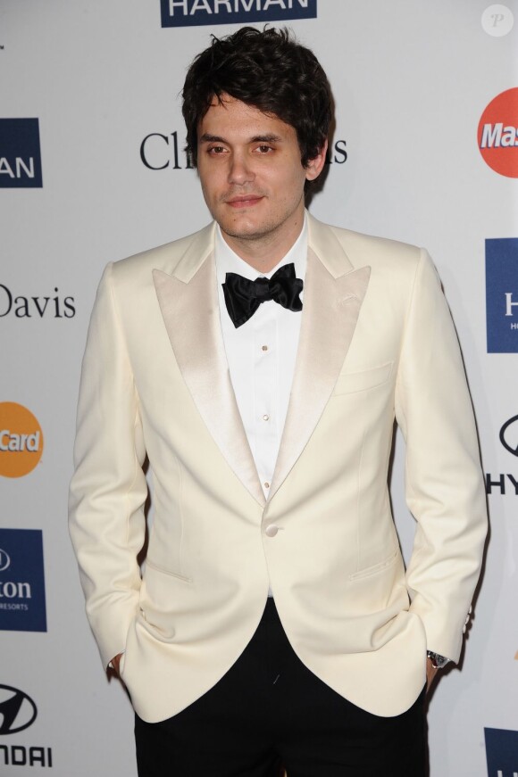 John Mayer au pré-Grammy gala organisé par Clive Davis au Beverly Hilton Hotel, le 9 février 2013.