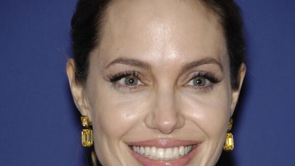 Angelina Jolie, discrète : Une allure sans fantaisie mais un sourire radieux