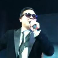 Psy : L'excentrique chanteur se démultiplie grâce à un incroyable sosie !