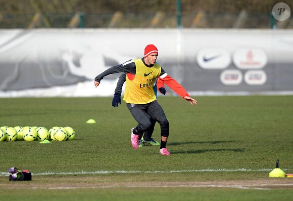 David Beckham en action lors de son premier entraînement avec le Paris Saint-Germain au Camp des Loges à Saint-Germain-en-Laye le 13 février 2013