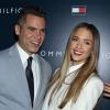 Cash Warren et Jessica Alba à l'ouverture du nouveau magasin de la marque Tommy Hilfigher à Los Angeles le 13 février 2012