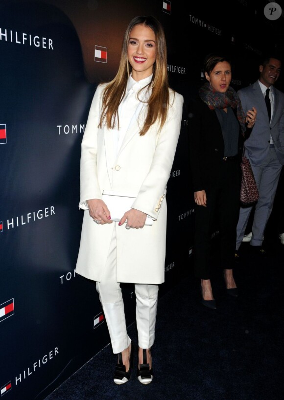 Jessica Alba à l'ouverture du nouveau magasin de la marque Tommy Hilfigher à Los Angeles le 13 février 2012