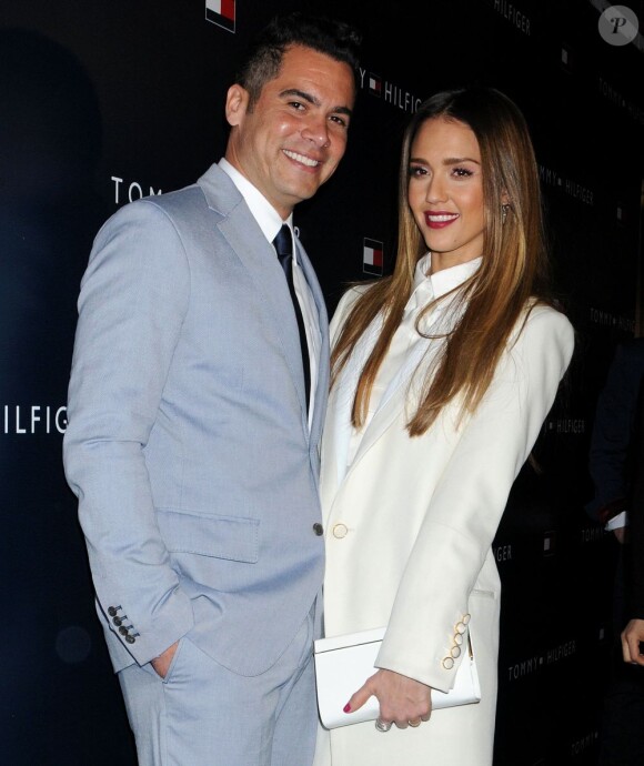 Jessica Alba et Cash Warren à l'ouverture du nouveau magasin de la marque Tommy Hilfigher à Los Angeles le 13 février 2012