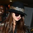 Selena Gomez arrive à Paris, le 16 février 2013.