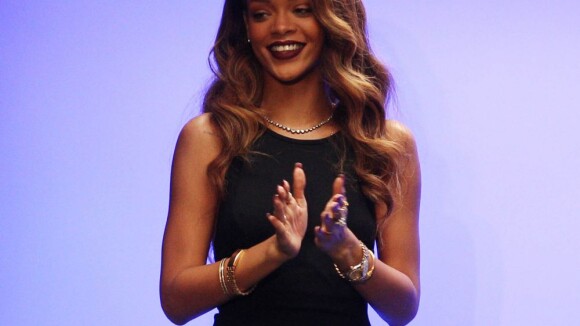 Rihanna : Sublime pour son premier défilé avant une soirée de débauche !