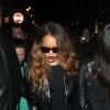 Rihanna quitte la boîte de nuit The Box à Londres, le 16 février 2013.