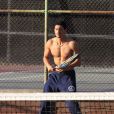 Saïd Taghmaoui joue au tennis à Los Angeles, le 10 janvier 2013