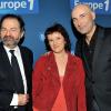 Denis Olivennes, Anne Roumanoff et Nicolas Canteloup lors du photocall de la soirée "Europe 1 fait Bobino" à Paris, le 18 février 2013