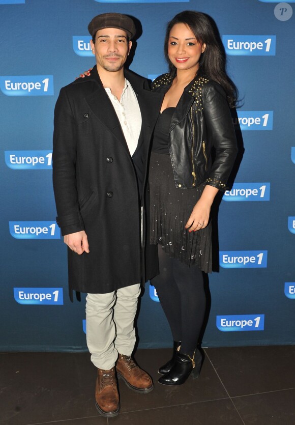 Steevy Boulay et Julia Martin lors du photocall de la soirée "Europe 1 fait Bobino" à Paris, le 18 février 2013