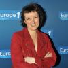 Anne Roumanoff lors du photocall de la soirée "Europe 1 fait Bobino" à Paris, le 18 février 2013