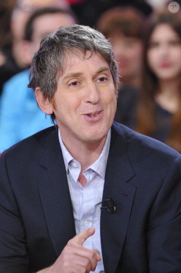 Eric Rochant, réalisateur de Möbius, pendant le tournage de l'émission Vivement Dimanche à Paris le 20 février 2013.