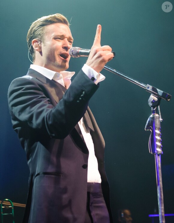 Le sexy Justin Timberlake chante sur la scène de la salle The Forum après les Brit Awards 2013, à Londres, le 20 février 2013.