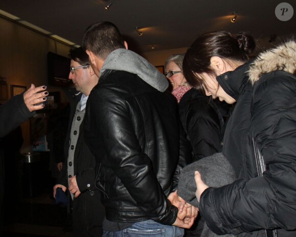 Josh Brolin accompagnait sa fille Eden au Minskoff Theatre de New York samedi 23 février 2012 pour aller voir une représentation du musical Le Roi Lion.