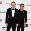 David Furnish et Elton john à la soirée organisée par la fondation Elton John en marge des Oscars, le 24 février 2013 à Los Angeles.