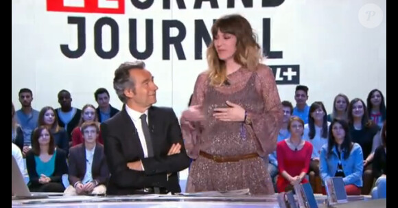 Daphné Bürki annonce sa grossesse sur le plateau du Grand Journal de Canal+ le lundi 7 janvier 2013
