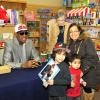 Dennis Rodman lors de la signature de son livre pour enfants Dennis the wild bull, à la librairie Anderson's Bookstore à Naperville le 2 février 2013