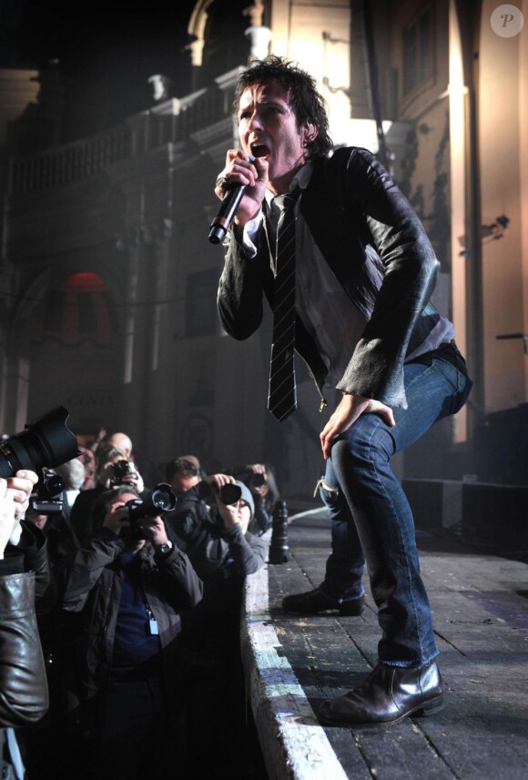 Scott Weiland lors d'un concert à Londres le 25 mars 2008.