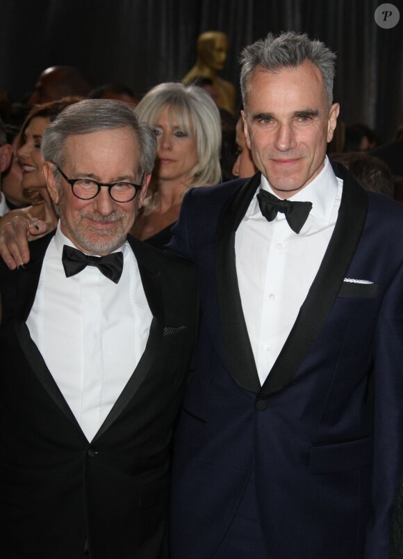 Steven Spielberg et son acteur oscarisé Daniel Day-Lews, lors des Oscars, le 24 février 2013.