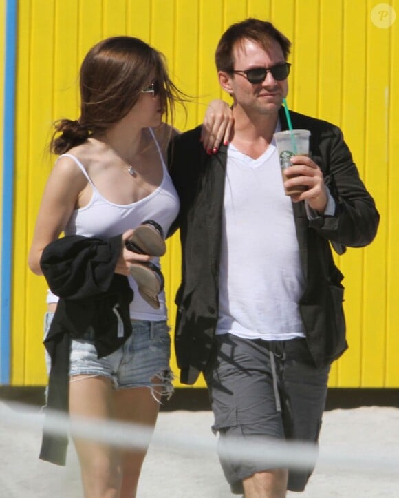 Christian Slater et et sa fiancée Brittany Lopez à Miami, le 18 mars 2012.