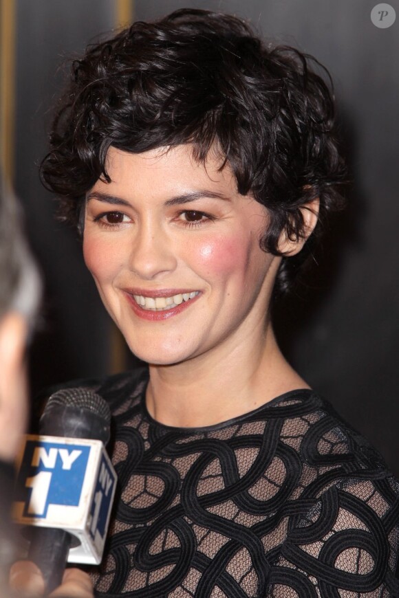 Audrey Tautou interrogée par la presse lors de l'ouverture du Rendez-vous with French Cinema pour la première du film Populaire à New York, le 28 février 2013.