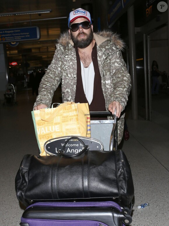 Simon Konecki, petit-ami d'Adele, à l'aéroport de Los Angeles, le 2 mars 2013.