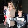 Kate Hudson et ses fils Ryder et Bingham à Los Angeles le 27 février 2013.
