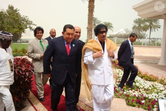 Mouammar Kadhafi et Hugo Chavez à Doha le 31 mars 2009