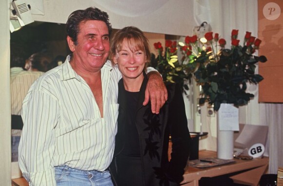 Photo Gilbert B caud Et Sa Femme Dans Sa Loge De L Olympia En 1971 Photo Gilbert B caud Et Sa Femme Dans Sa Loge De L Olympia En 1971