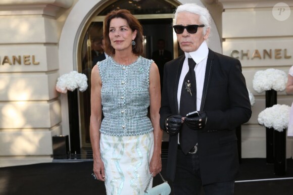 Caroline de Hanovre et Karl Lagerfeld complices en juillet 2012 lors de l'ouverture d'une boutique Chanel joaillerie à Monaco