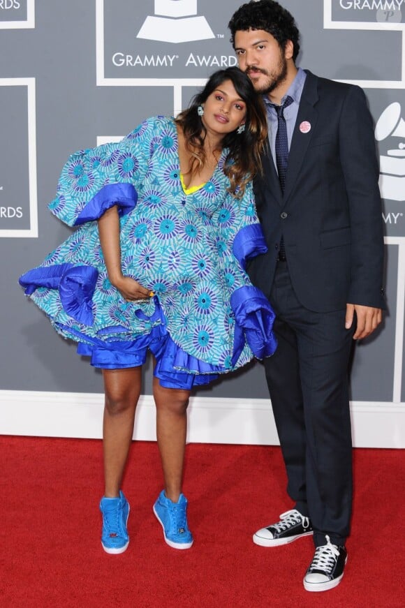 M.I.A. enceinte et son compagnon de l'époque Benjamin Bronfman lors des Grammy Awards à Londres en février 2009.