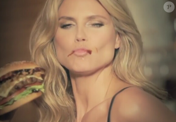 Heidi Klum dans une publicité pour burgers