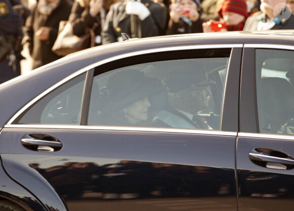 La reine Silvia et le roi Carl XVI Gustaf lors des obsèques de la princesse Lilian de Suède le 16 mars 2013 à Stockholm